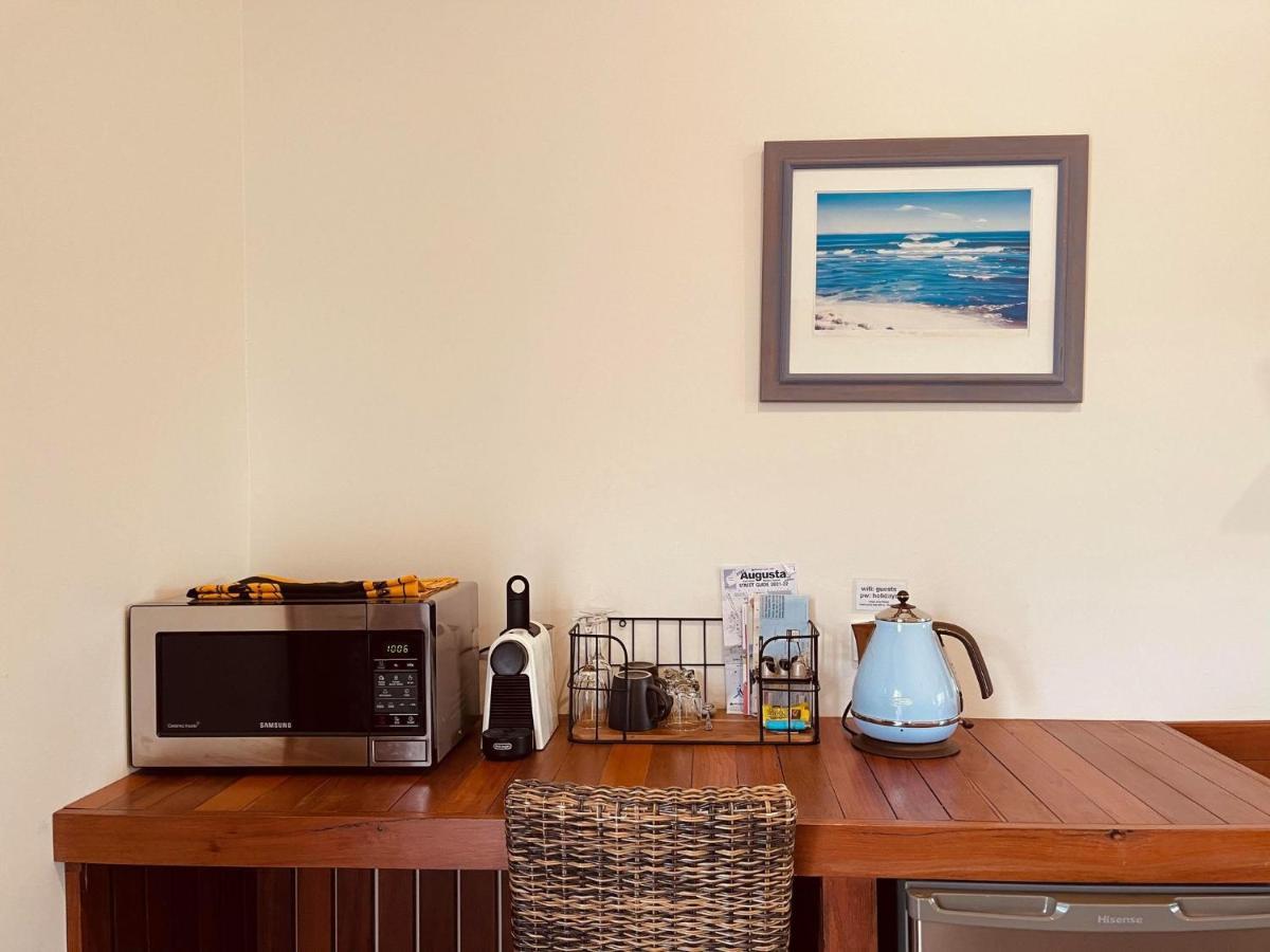 Grape Juice Retreat Rustic Romantic Gateway 5Mins To Beaches & Town Margaret River Exterior foto